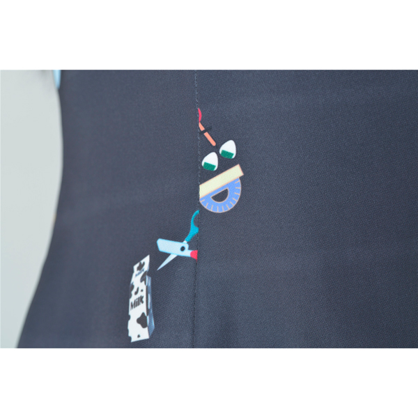 SY006數碼印花連衣裙細節(jié)圖 SY006數碼印花連衣裙細節(jié)圖