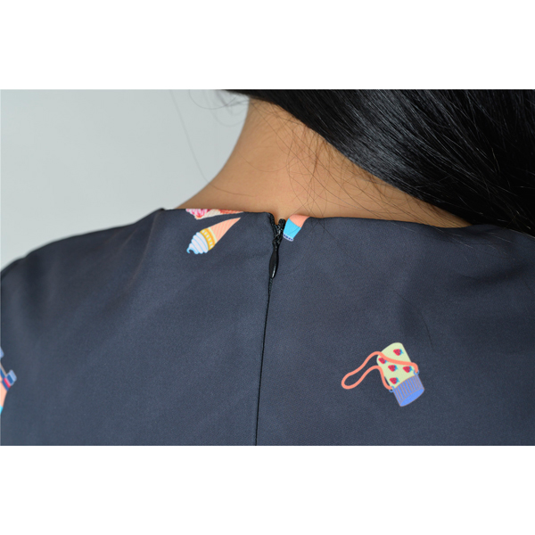 SY006數碼印花連衣裙細節(jié)圖 SY006數碼印花連衣裙細節(jié)圖